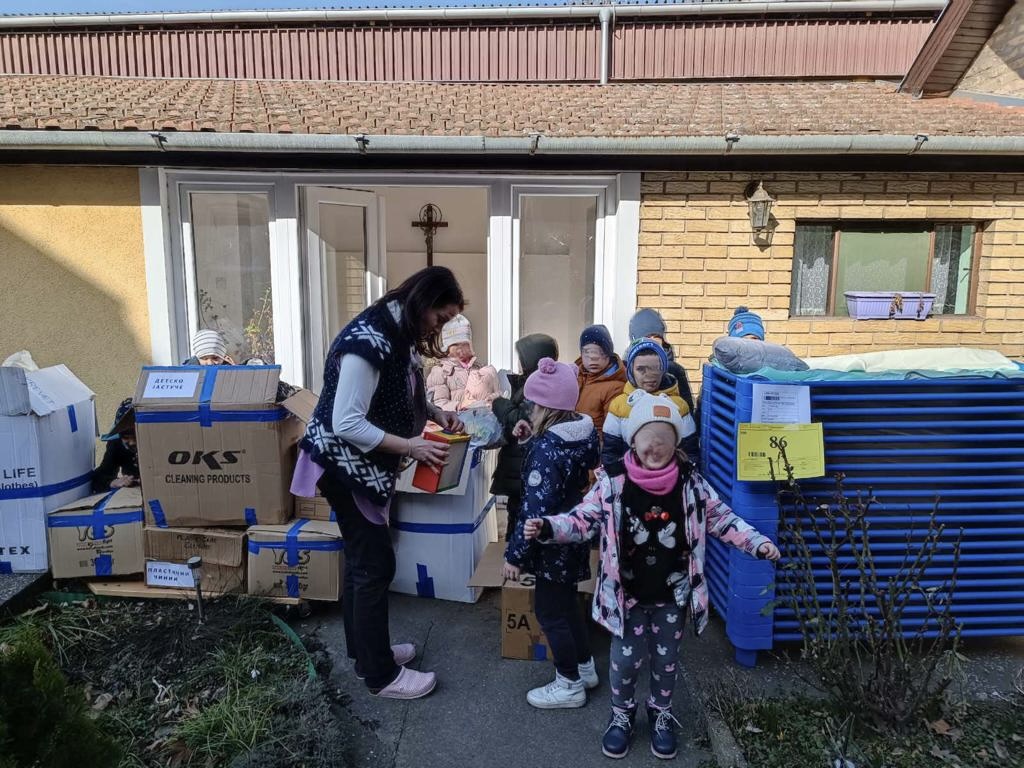 Beds for Montessori kindergarten in Serbia